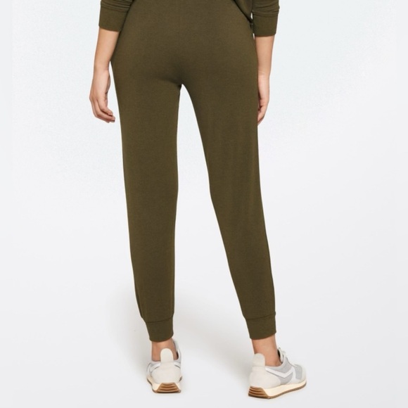 Threads 4 Thought Green Fleece Jogger Sweatpant - Picture 2 of 8